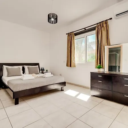 Apartment Rea *